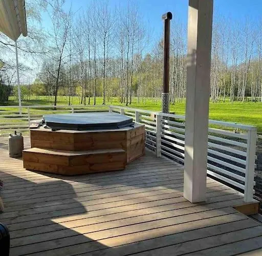 Villa Modern With Sauna & Hot Tub *