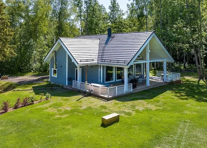 Modern With Sauna & Hot Tub Villa *